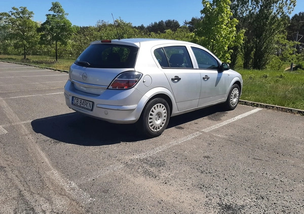 Opel Astra cena 16300 przebieg: 170000, rok produkcji 2009 z Bydgoszcz małe 92